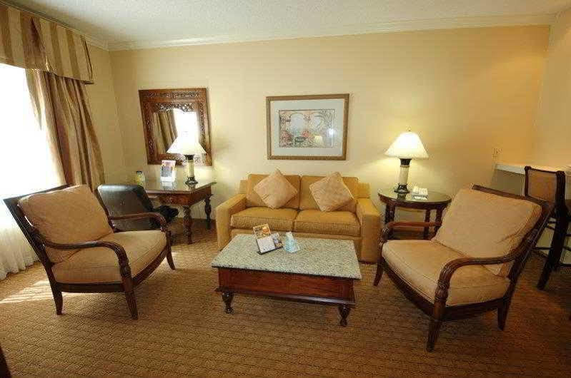 Best Western Richmond Suites H Baton Rouge Esterno foto