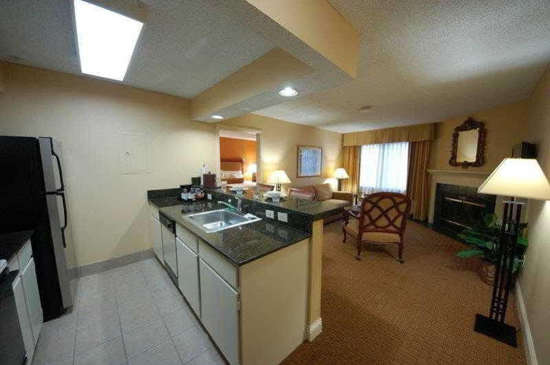 Best Western Richmond Suites H Baton Rouge Esterno foto